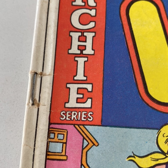 Set of 2 Vintage Laugh Archie Comics Group - Comic Books - Picture 10 of 14
